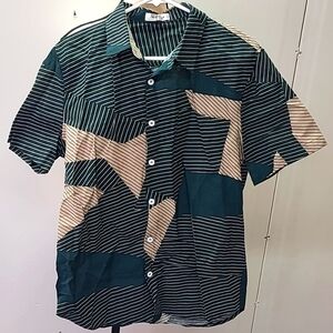 Charmkp Size M Green and Beige Patterned Casual Button Down Shirt